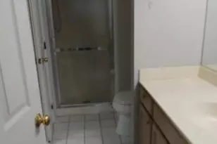 18600 Village West Dr, Hazel Crest, IL 60429 - Photo 12