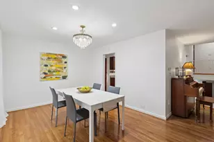 3836 W Estes Ave, Lincolnwood, IL 60712 - Photo 8