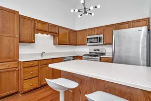 16636 Winding Creek Rd, Plainfield, IL 60586 - Photo 6