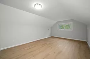 1009 Augusta Ave, Elgin, IL 60120 - Photo 18