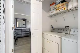 706 Keller St, Plano, IL 60545 - Photo 20