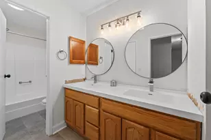 1717 Drake Ct, Naperville, IL 60565 - Photo 26