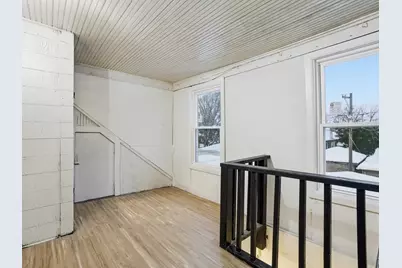 8011 S Dante Avenue, Chicago, IL 60619 - Photo 14