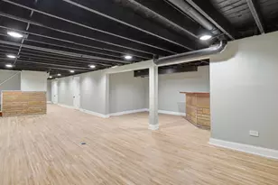 8011 S Dante Ave, Chicago, IL 60619 - Photo 18