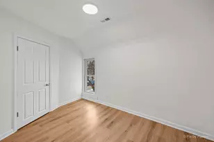 314 Liberty St, Waukegan, IL 60085 - Photo 4