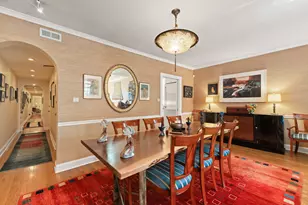 26 E Scott St, Chicago, IL 60610 - Photo 8