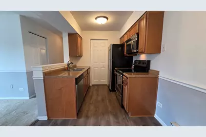 627 Virginia Road #212, Crystal Lake, IL 60014 - Photo 4