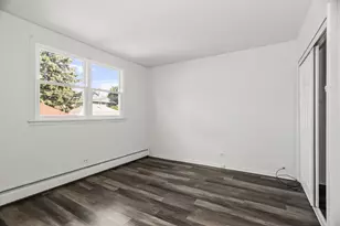 4028 W Waveland Ave, Chicago, IL 60641 - Photo 10