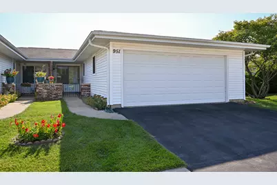 951 Chelsea Lane, Schaumburg, IL 60193 - Photo 1