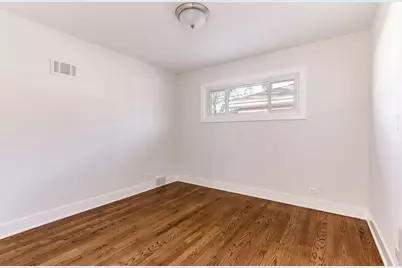 9032 Luna Avenue, Morton Grove, IL 60053 - Photo 18