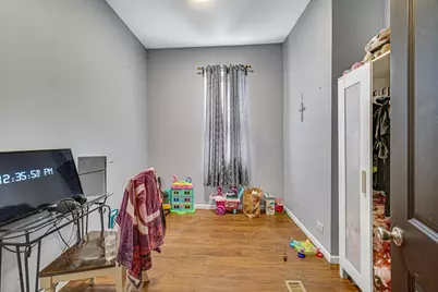 2419 S Albany Avenue, Chicago, IL 60623 - Photo 14