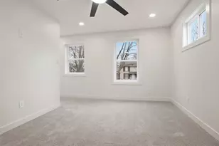 1207 W Walnut St, Bloomington, IL 61701 - Photo 16