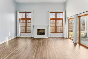 310 Spring Creek Cir, Schaumburg, IL 60173 - Photo 4