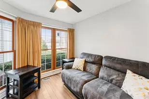 310 Spring Creek Cir, Schaumburg, IL 60173 - Photo 14