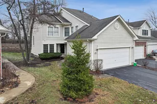 310 Spring Creek Cir, Schaumburg, IL 60173 - Photo 2