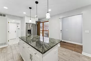 310 Spring Creek Cir, Schaumburg, IL 60173 - Photo 12