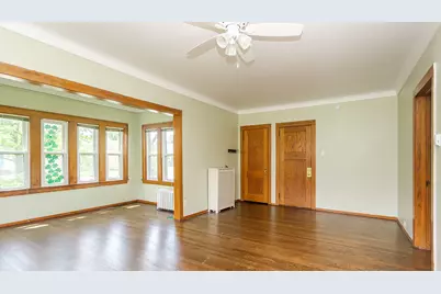 100 Belleplaine Avenue #1, Park Ridge, IL 60068 - Photo 4