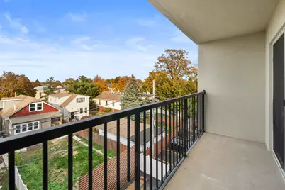 5840 W Lawrence Avenue #405, Chicago, IL 60630 - Photo 14