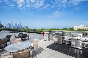 1235 S Prairie Ave, Chicago, IL 60605 - Photo 32