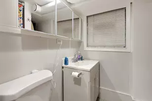 3809 N Kenmore Ave, Chicago, IL 60613 - Photo 38