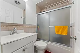 5506 Lincoln Ave, Morton Grove, IL 60053 - Photo 14