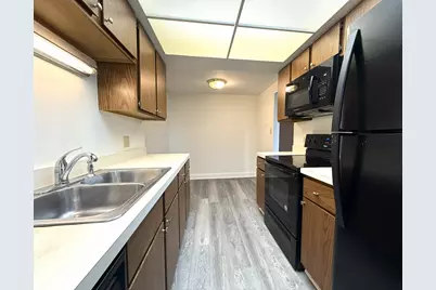 6340 Americana Drive #722, Willowbrook, IL 60527 - Photo 12