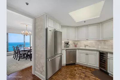 950 N Michigan Avenue #2305, Chicago, IL 60611 - Photo 16