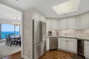 950 N Michigan Ave, Chicago, IL 60611 - Photo 16