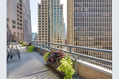950 N Michigan Avenue #2305, Chicago, IL 60611 - Photo 32