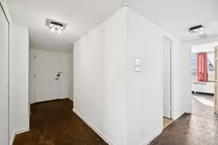 3950 N Lake Shore Dr, Chicago, IL 60613 - Photo 4