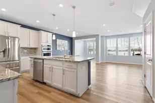 573 Watercress Dr, Aurora, IL 60504 - Photo 4