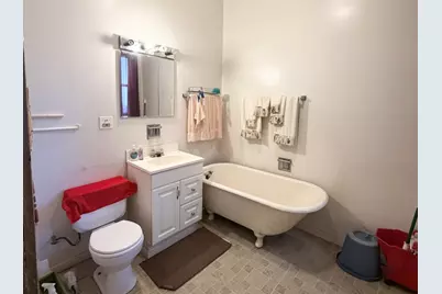 1524 E 72nd Street, Chicago, IL 60619 - Photo 14