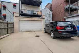 2117 W Belmont Ave, Chicago, IL 60618 - Photo 14