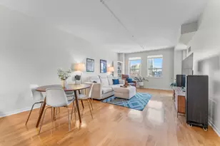 437 W Division St, Chicago, IL 60610 - Photo 8