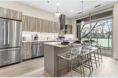 435 Madison Street #207, Oak Park, IL 60302 - Photo 2