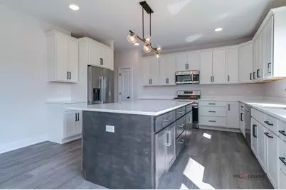 22144 W Casa Bella View, Kildeer, IL 60047 - Photo 4