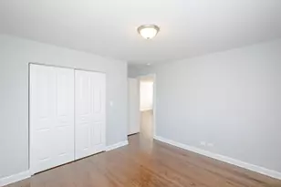 6807 N Ridge Blvd, Chicago, IL 60645 - Photo 4