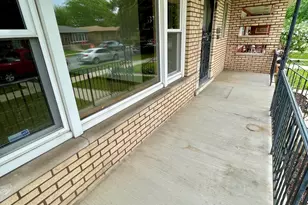10519 S Ave E, Chicago, IL 60617 - Photo 2