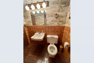 10519 S Avenue E, Chicago, IL 60617 - Photo 18