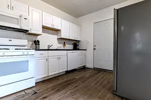 3948 W Congress Pkwy, Chicago, IL 60624 - Photo 10