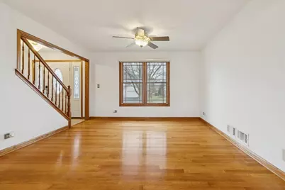 818 Wescott Road, Bolingbrook, IL 60440 - Photo 4