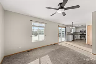 2477 Smithfield Ct, Aurora, IL 60503 - Photo 12