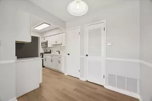 11036 Kilpatrick Ave, Oak Lawn, IL 60453 - Photo 6