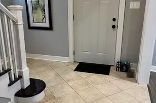 805 Helmholz Ave, Waukegan, IL 60085 - Photo 6