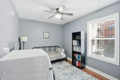 2212 E 70th Street #1B, Chicago, IL 60649 - Photo 6