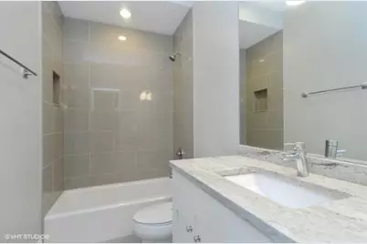 2305 W Waveland Avenue #1E, Chicago, IL 60618 - Photo 6
