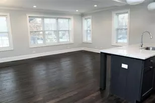 2305 W Waveland Ave, Chicago, IL 60618 - Photo 2