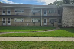 1817 W Touhy Ave, Park Ridge, IL 60068 - Photo 1