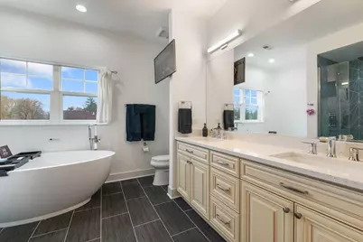 580 Francesca Lane, Roselle, IL 60172 - Photo 14