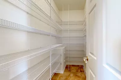 5670 Brentwood Drive, Hoffman Estates, IL 60192 - Photo 10